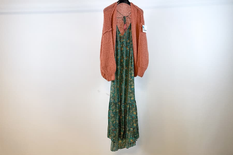 Damen Kleid und Strickjacke, Gr. TU